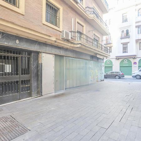 Galindo Center Premium Suites, Free Parking Sevilla Eksteriør billede