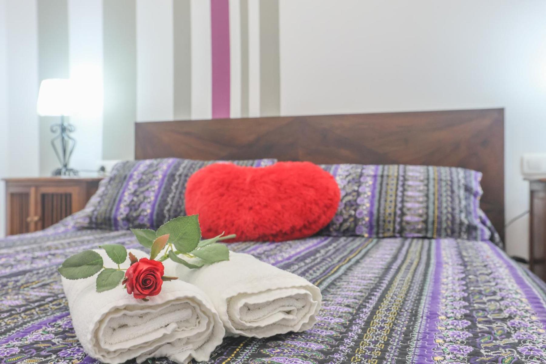 Galindo Center Premium Suites, Free Parking Sevilla Eksteriør billede