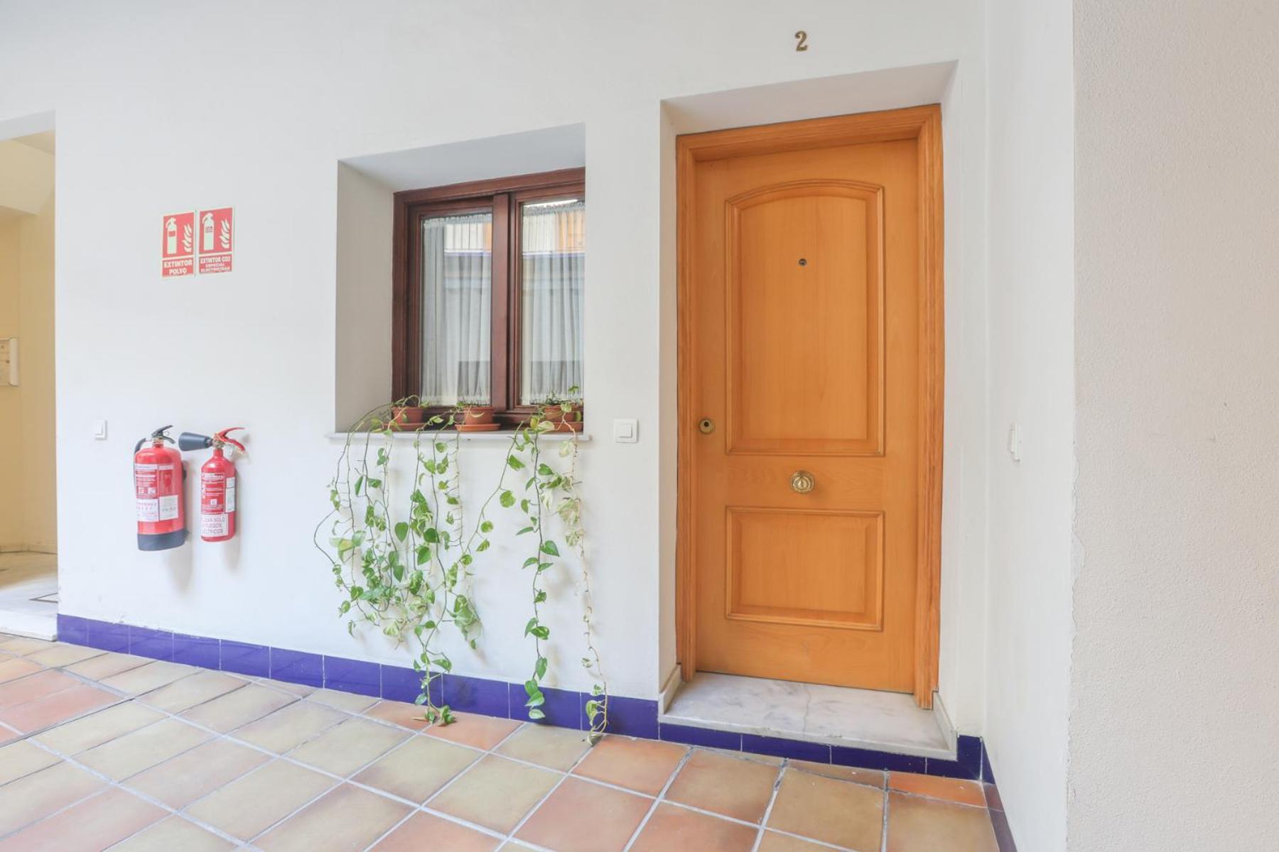 Galindo Center Premium Suites, Free Parking Sevilla Eksteriør billede